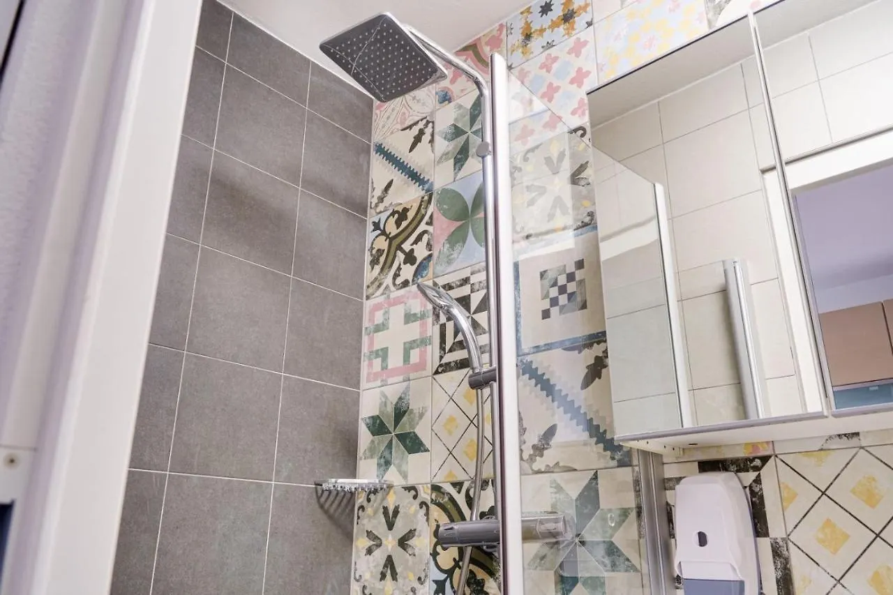 Micro Studio Apartment Minimum Stay 30 Days Innsbruck